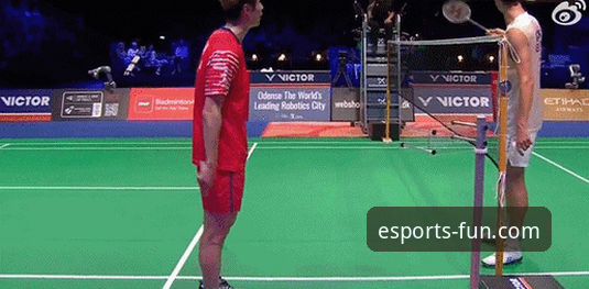 国羽男单八年等待终破冰，石宇奇亚锦赛登顶引燃IM电竞娱乐圈动态